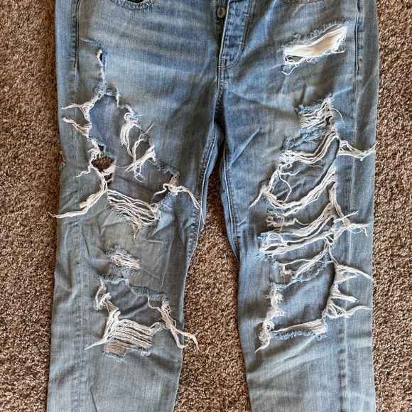 American Eagle Tomgirl Jeans - Picture 2 of 6